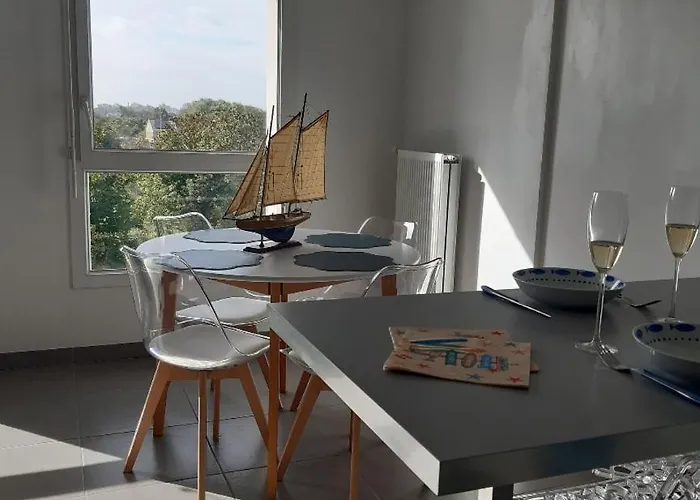 Appartement à 300m De La *